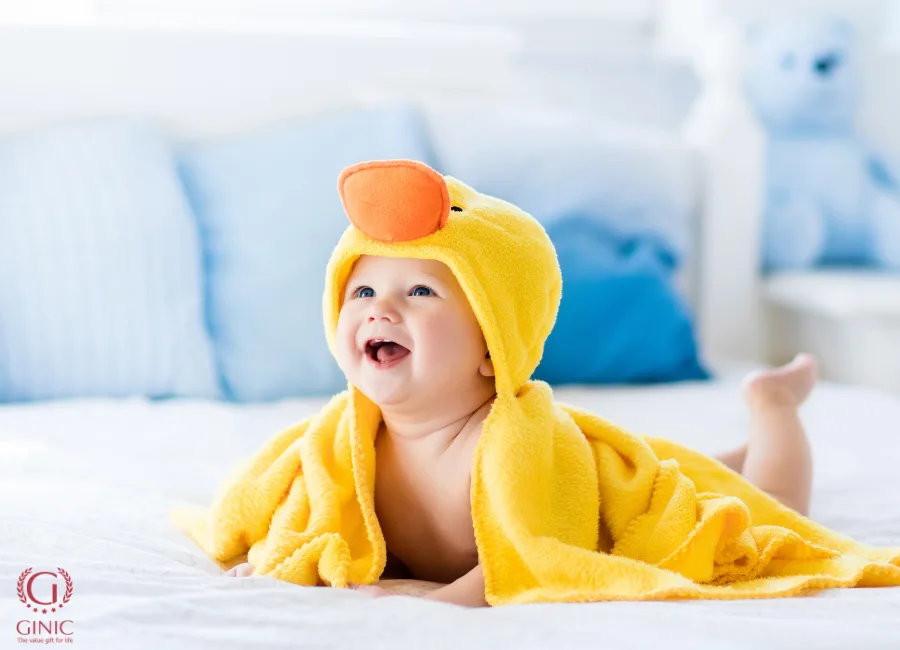 TIP LỰA CHỌN SỮA TẮM THẢO DƯỢC CHO BÉ DƯỚI 1 TUỔI: MẸ CẦN BIẾT GÌ ĐỂ BẢO VỆ LÀN DA NON NỚT CỦA BÉ?