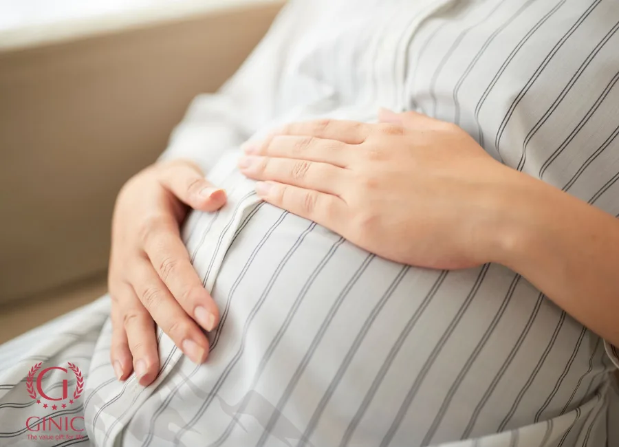 Vì sao mẹ bầu hay mắc trĩ? Trĩ khi mang thai làm gì để cải thiện?